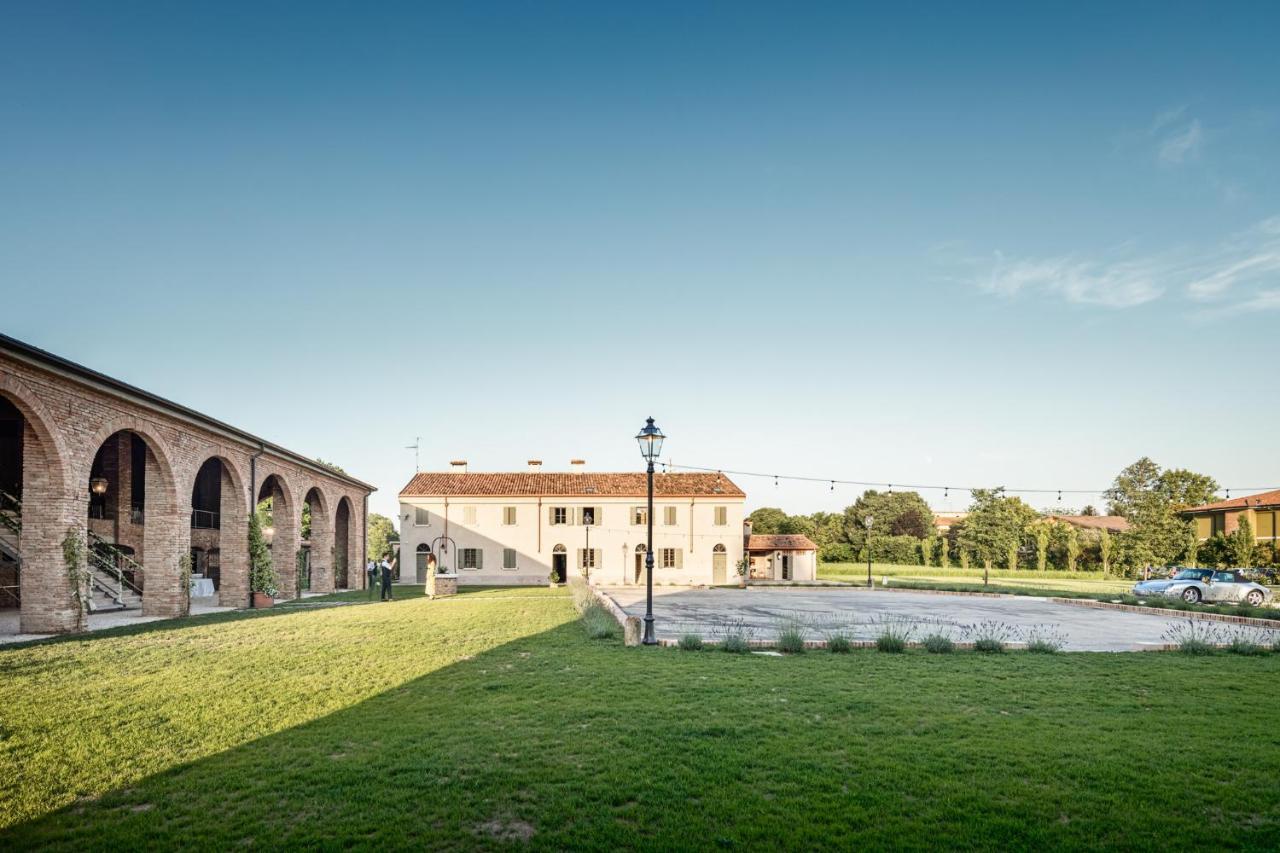 Il Gesuita Mantova Esterno foto